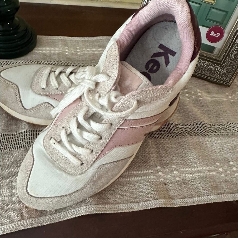 Keds Women's Pink and White Sneakers